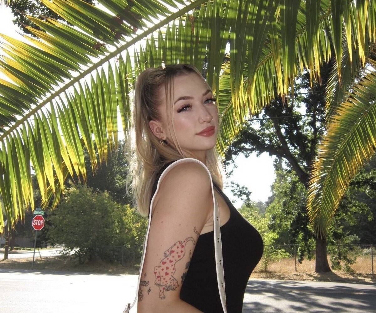 Savannah Werelius, Nail Artist